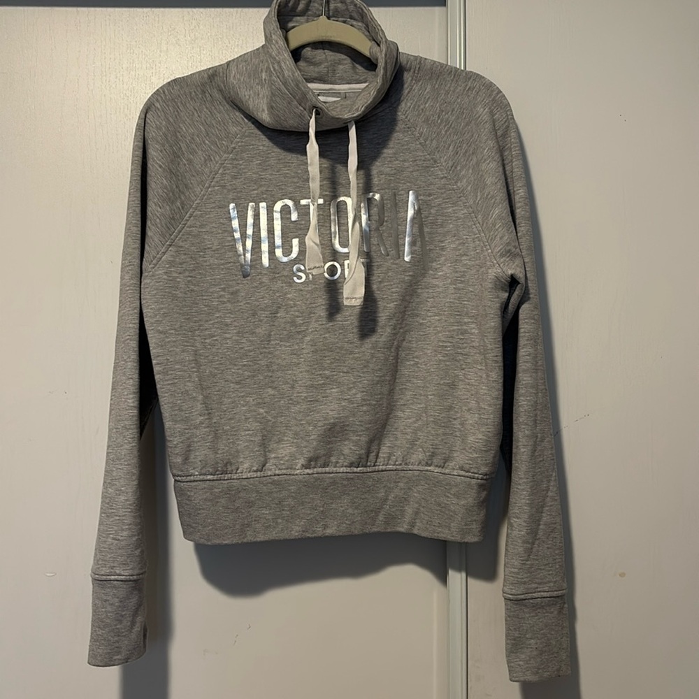 Victoria sport pullover